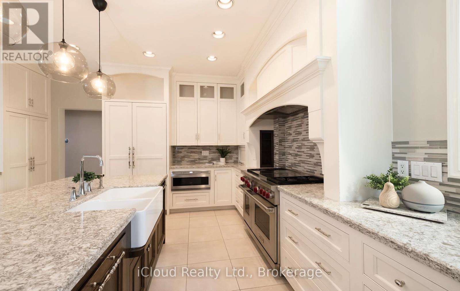 163 Wheelihan Way, Milton, Ontario  L0P 0A1 - Photo 11 - W12494980