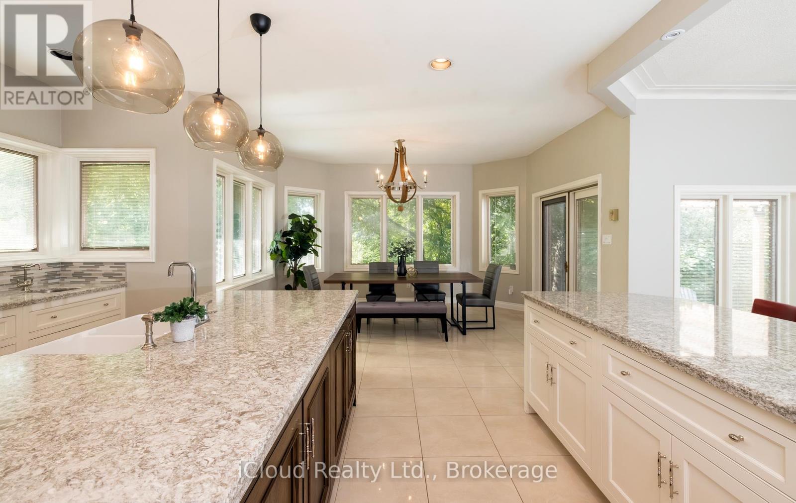 163 Wheelihan Way, Milton, Ontario  L0P 0A1 - Photo 8 - W12494980