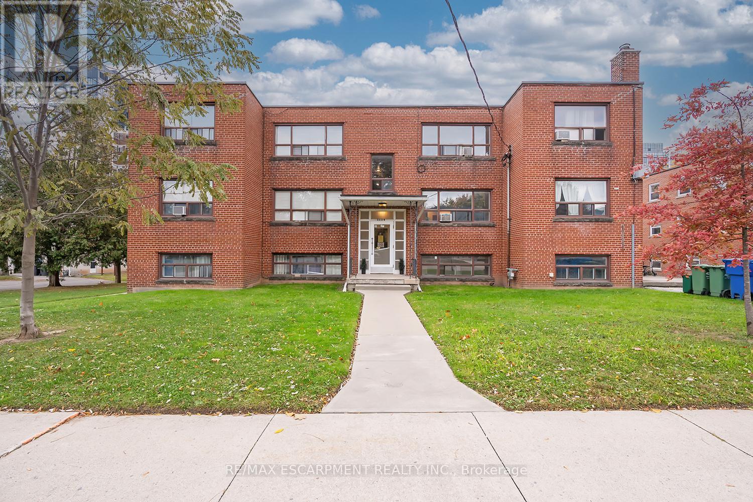 7 - 2128 HARRIS CRESCENT, Burlington, Ontario