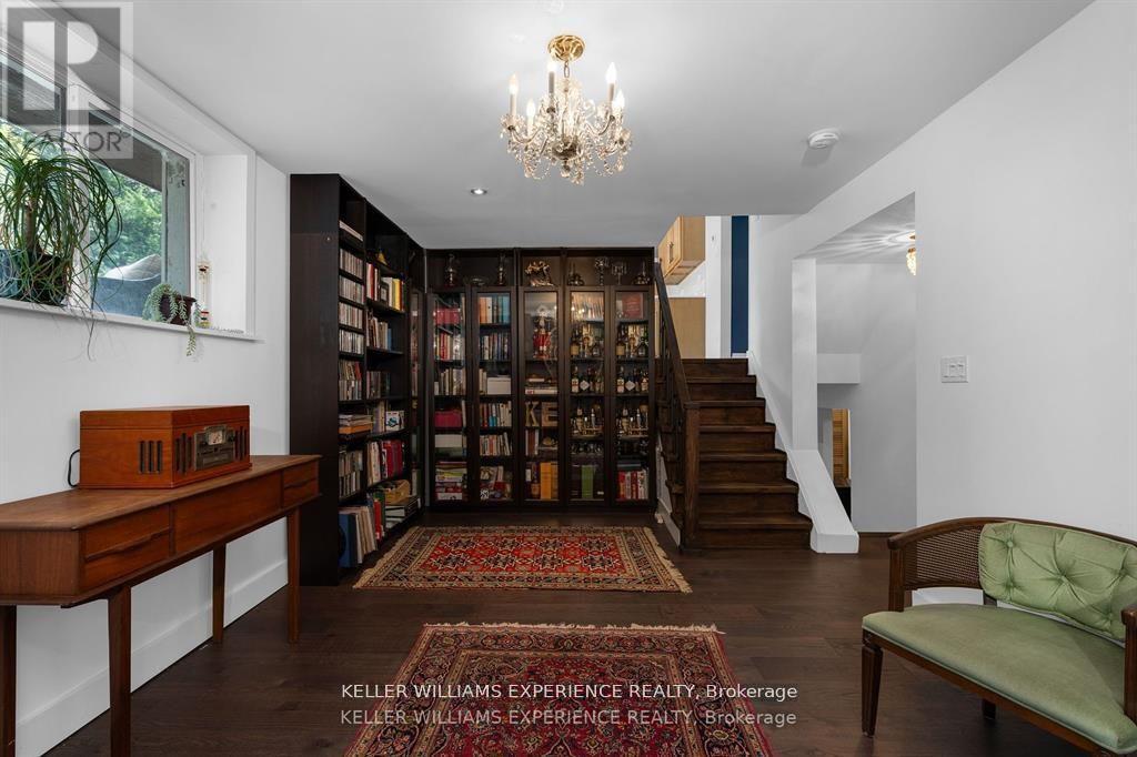 28 Larry Street, Caledon (Caledon East), Ontario  L7C 1K8 - Photo 12 - W12494996