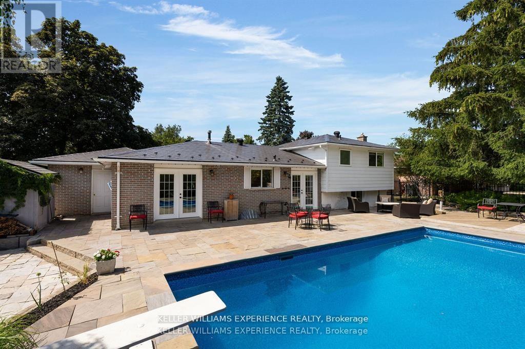 28 Larry Street, Caledon (Caledon East), Ontario  L7C 1K8 - Photo 17 - W12494996