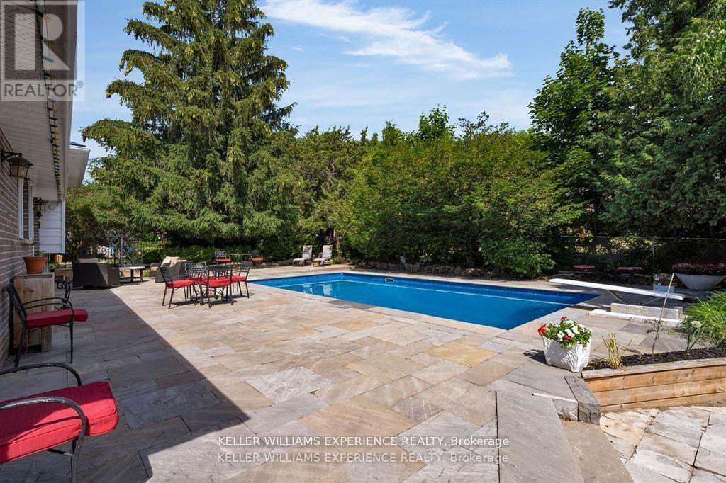 28 Larry Street, Caledon (Caledon East), Ontario  L7C 1K8 - Photo 19 - W12494996