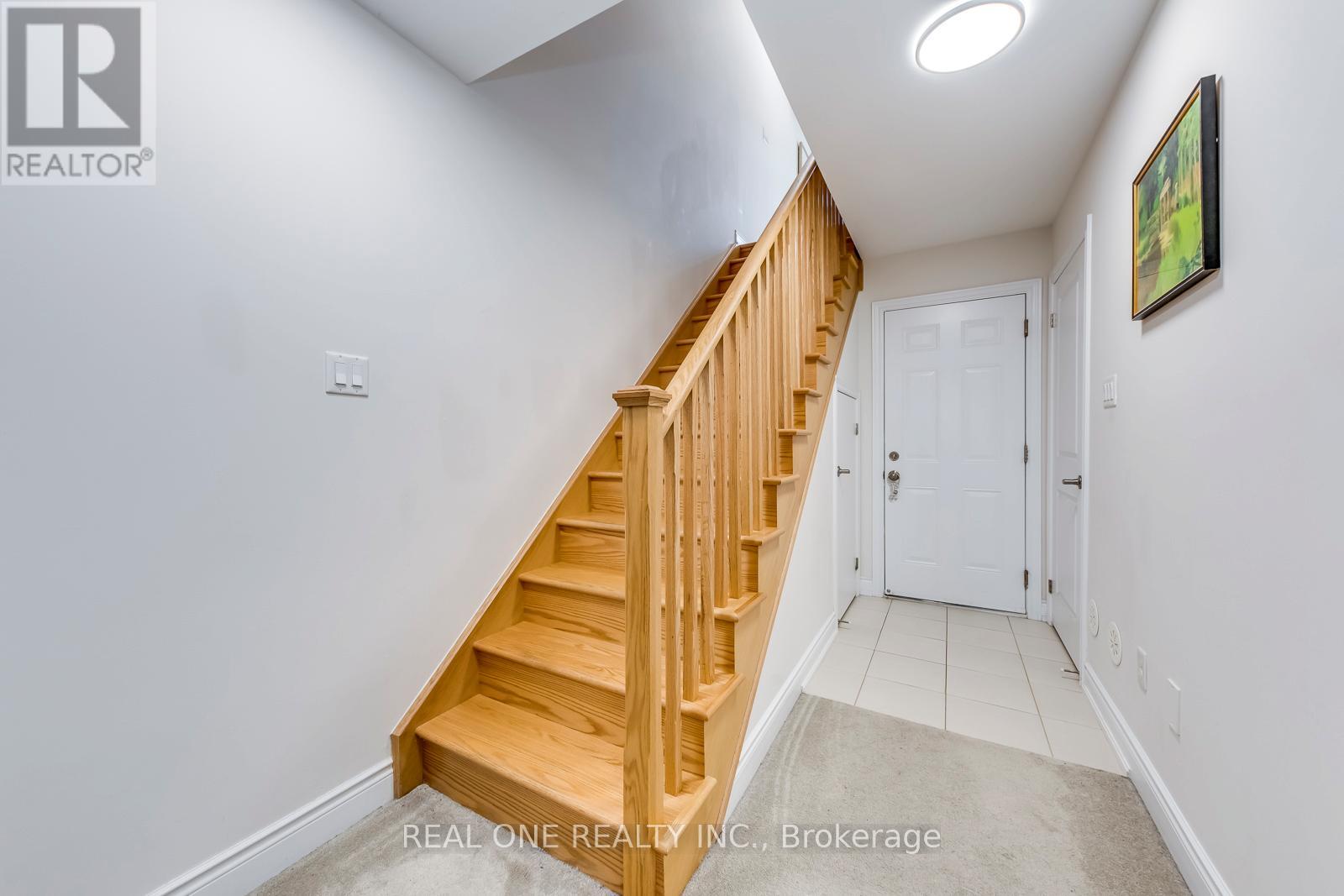 69 Edward Horton Crescent, Toronto, Ontario  M8Z 0E7 - Photo 38 - W12495018