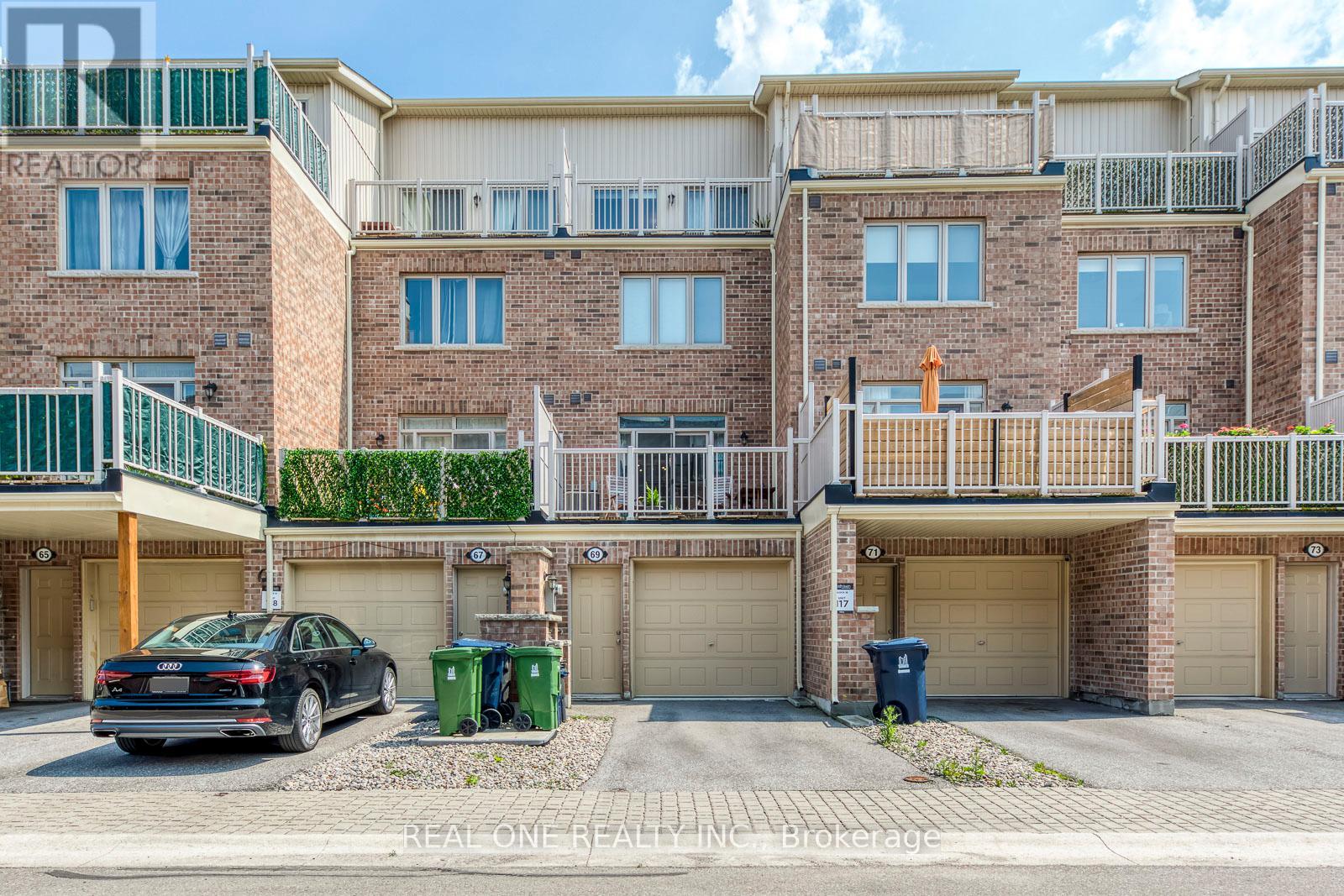 69 Edward Horton Crescent, Toronto, Ontario  M8Z 0E7 - Photo 42 - W12495018
