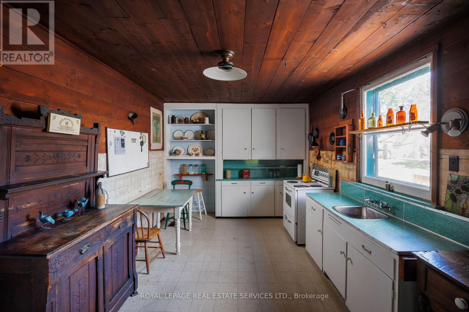 1506 Estes Crescent, Mississauga, Ontario  L5V 1M4 - Photo 10 - W12495032