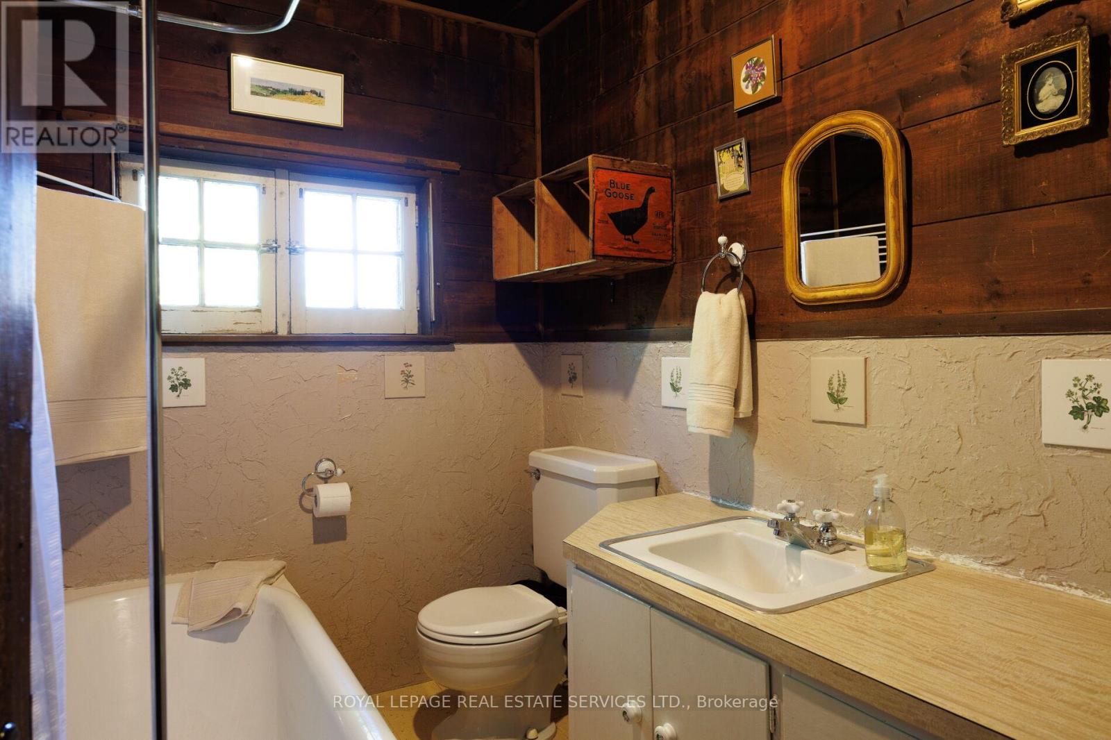 1506 Estes Crescent, Mississauga, Ontario  L5V 1M4 - Photo 12 - W12495032