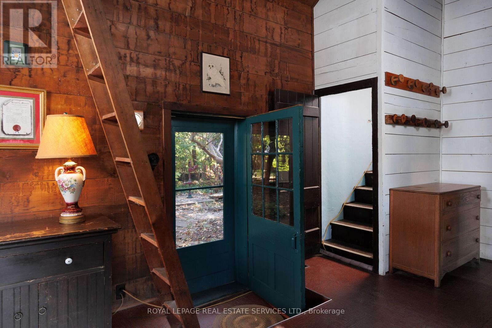 1506 Estes Crescent, Mississauga, Ontario  L5V 1M4 - Photo 16 - W12495032