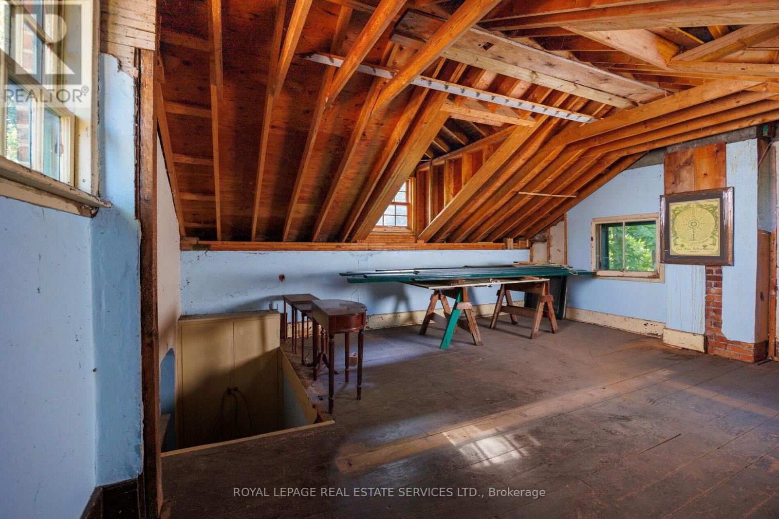 1506 Estes Crescent, Mississauga, Ontario  L5V 1M4 - Photo 17 - W12495032