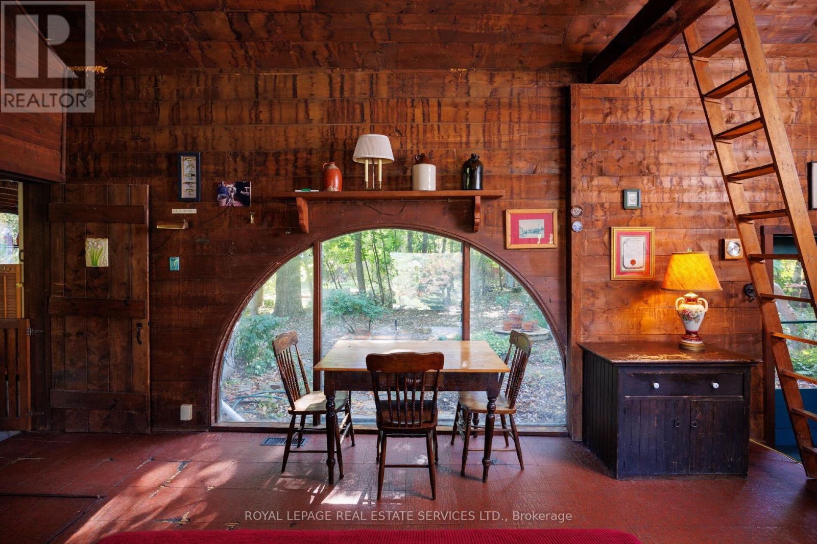 1506 Estes Crescent, Mississauga, Ontario  L5V 1M4 - Photo 8 - W12495032