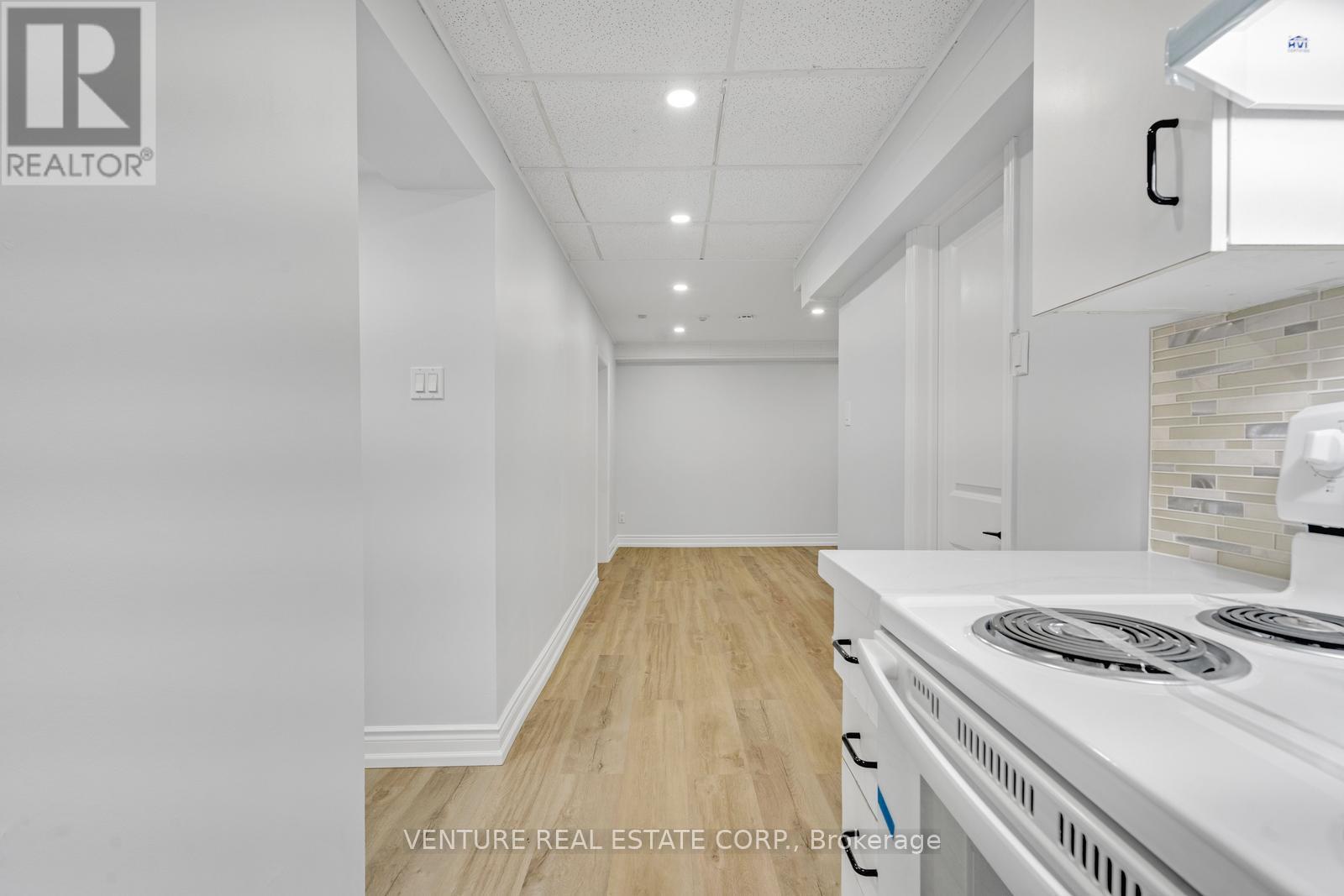 A - 4617 Dundas Street W, Toronto, Ontario  M9A 1A3 - Photo 12 - W12495034