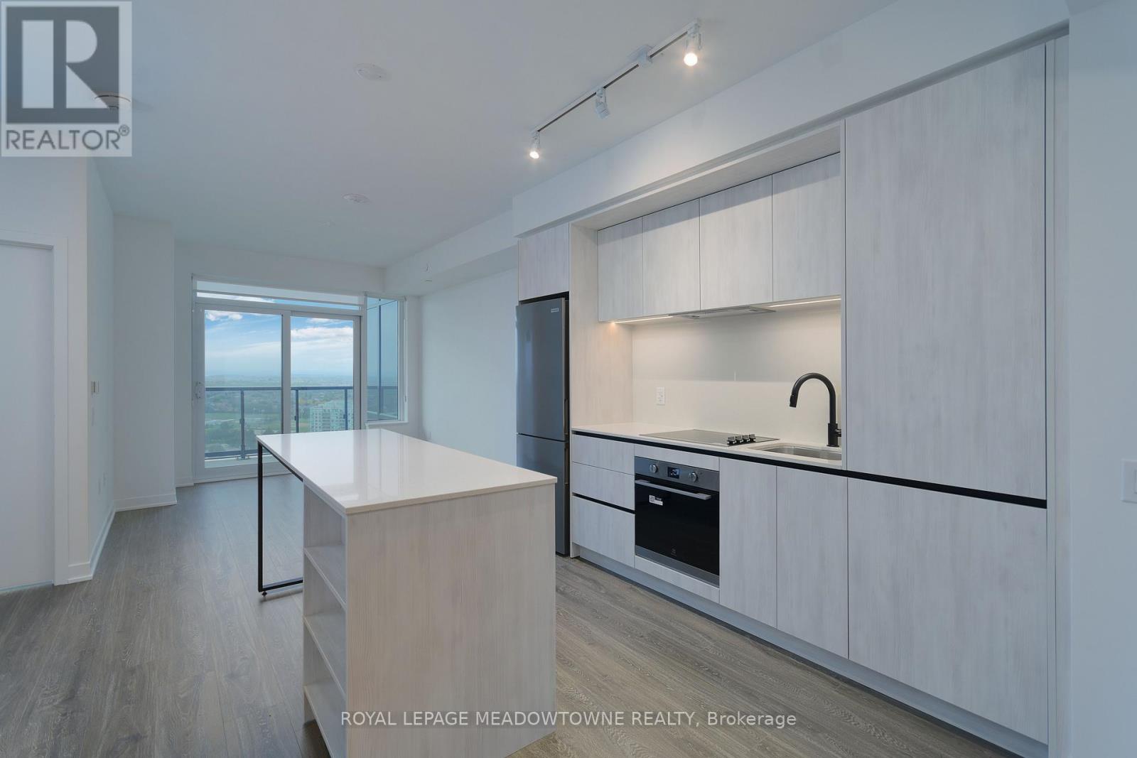 2306 - 2495 Eglinton Avenue W, Mississauga, Ontario  L5M 2V8 - Photo 17 - W12495036