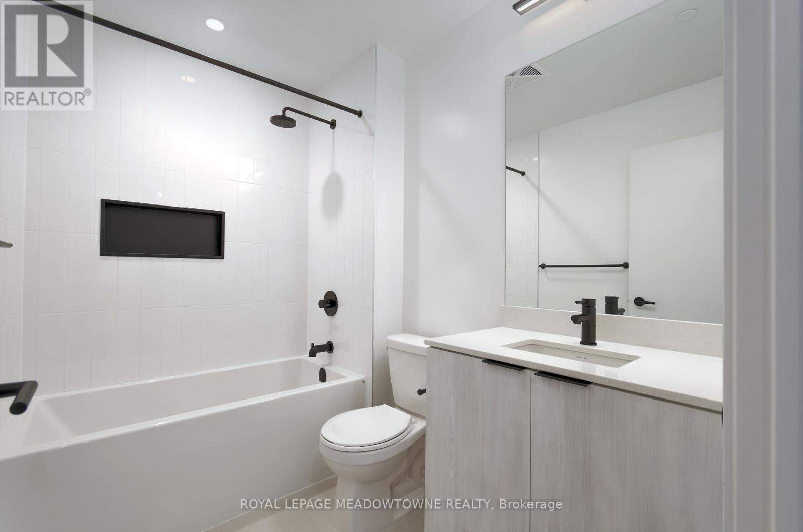 2306 - 2495 Eglinton Avenue W, Mississauga, Ontario  L5M 2V8 - Photo 27 - W12495036