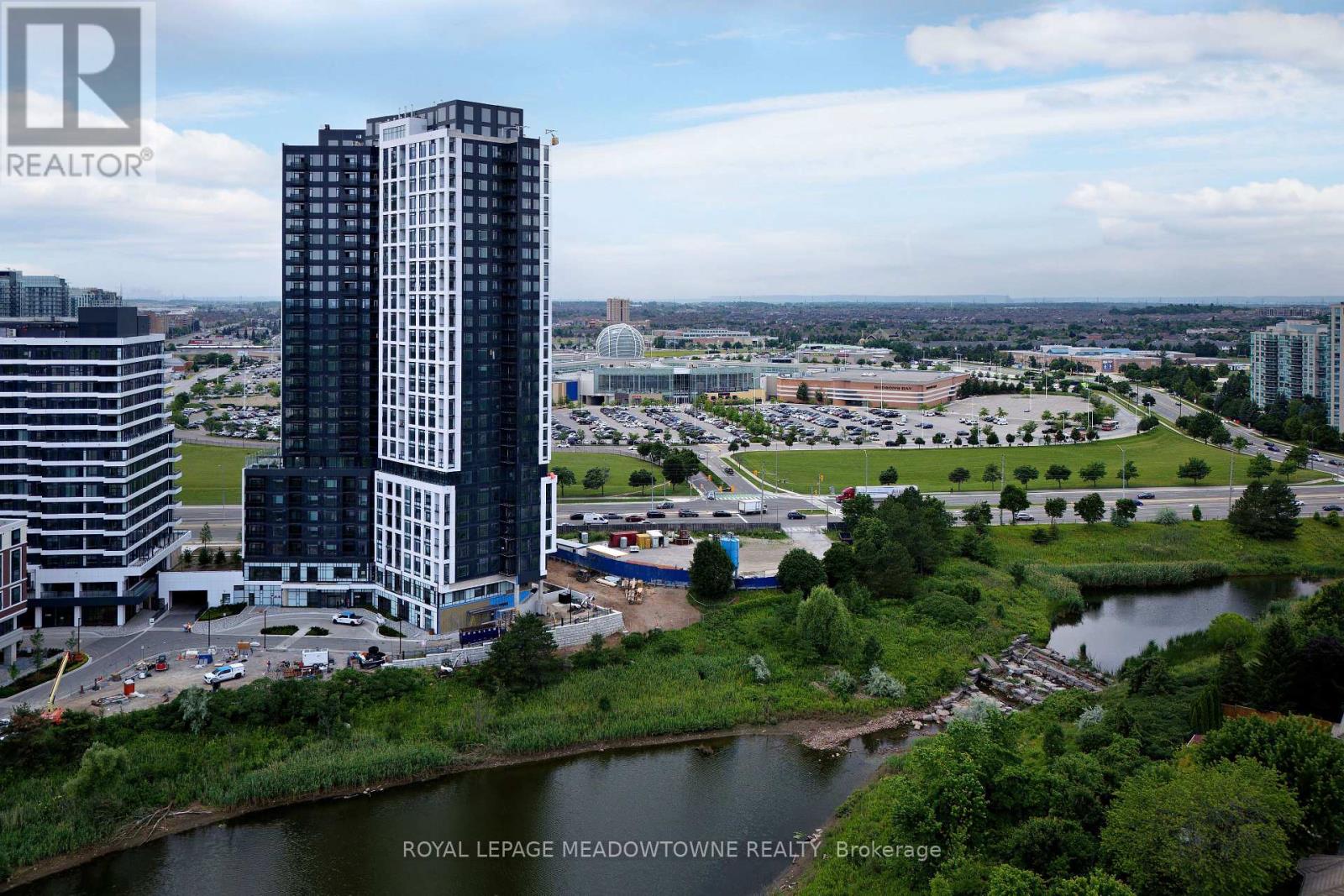 2306 - 2495 Eglinton Avenue W, Mississauga, Ontario  L5M 2V8 - Photo 37 - W12495036