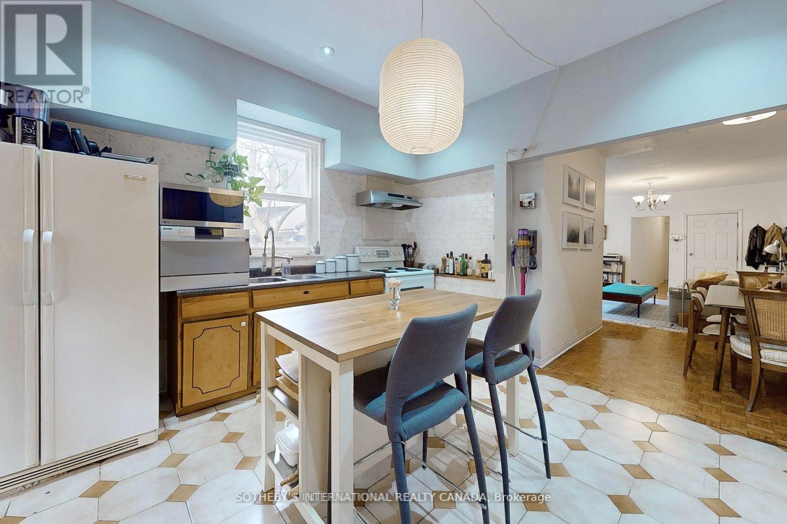 Main - 70 Brock Avenue, Toronto, Ontario  M6K 2L4 - Photo 17 - W12495058