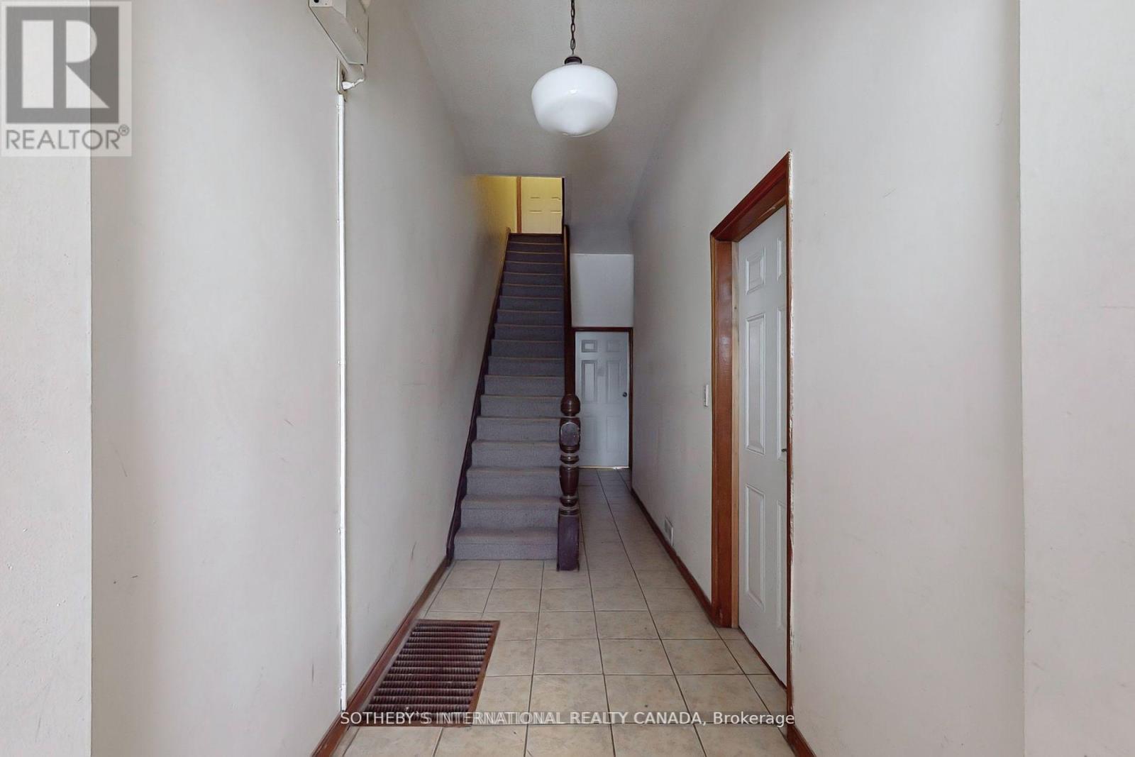 Main - 70 Brock Avenue, Toronto, Ontario  M6K 2L4 - Photo 31 - W12495058