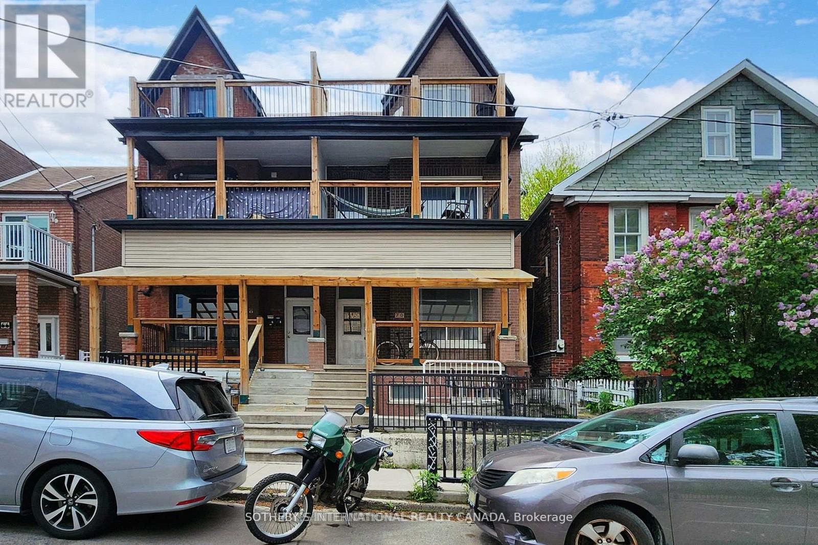 Main - 70 Brock Avenue, Toronto, Ontario  M6K 2L4 - Photo 39 - W12495058