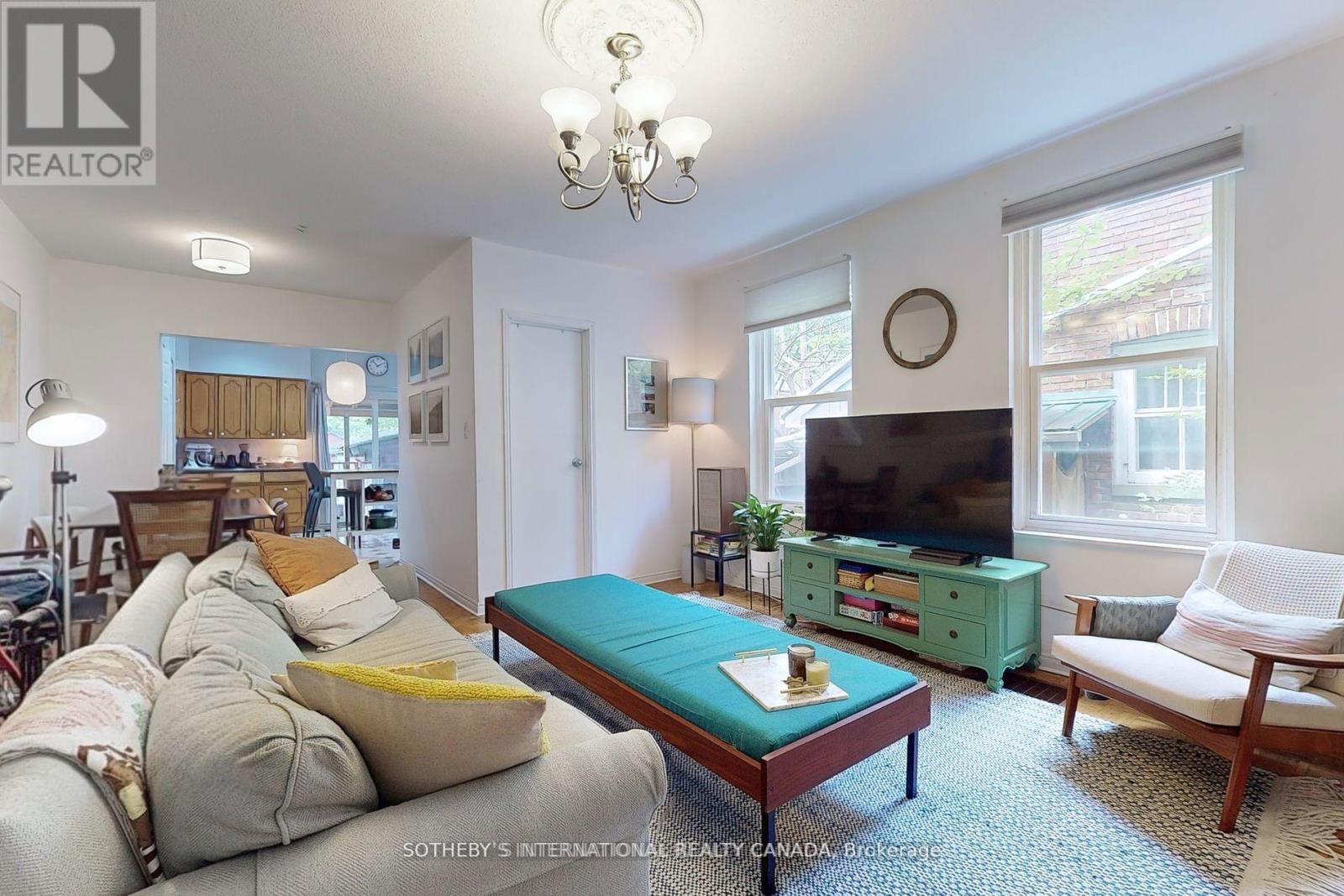 Main - 70 Brock Avenue, Toronto, Ontario  M6K 2L4 - Photo 6 - W12495058