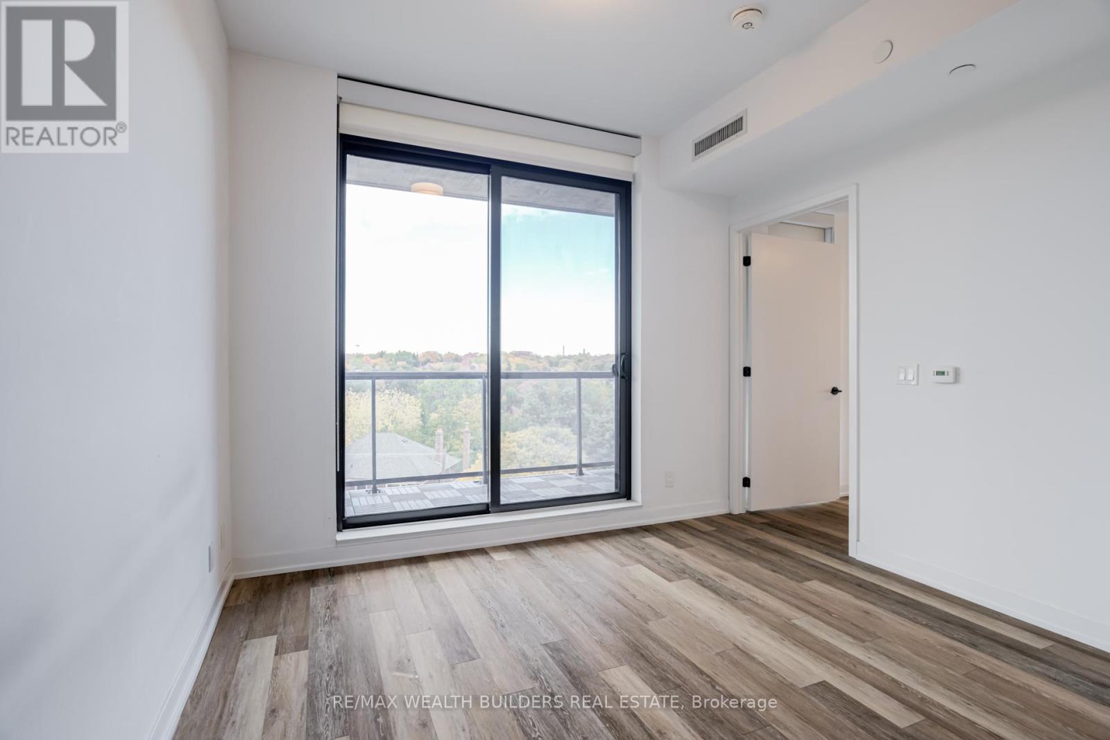 511 - 2118 Bloor Street W, Toronto (Runnymede-Bloor West Village), Ontario  M6S 1M8 - Photo 15 - W12495066