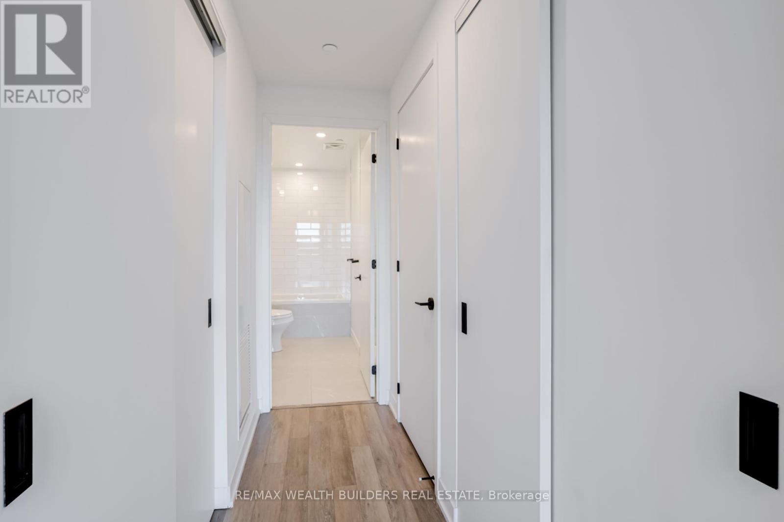 511 - 2118 Bloor Street W, Toronto (Runnymede-Bloor West Village), Ontario  M6S 1M8 - Photo 21 - W12495066