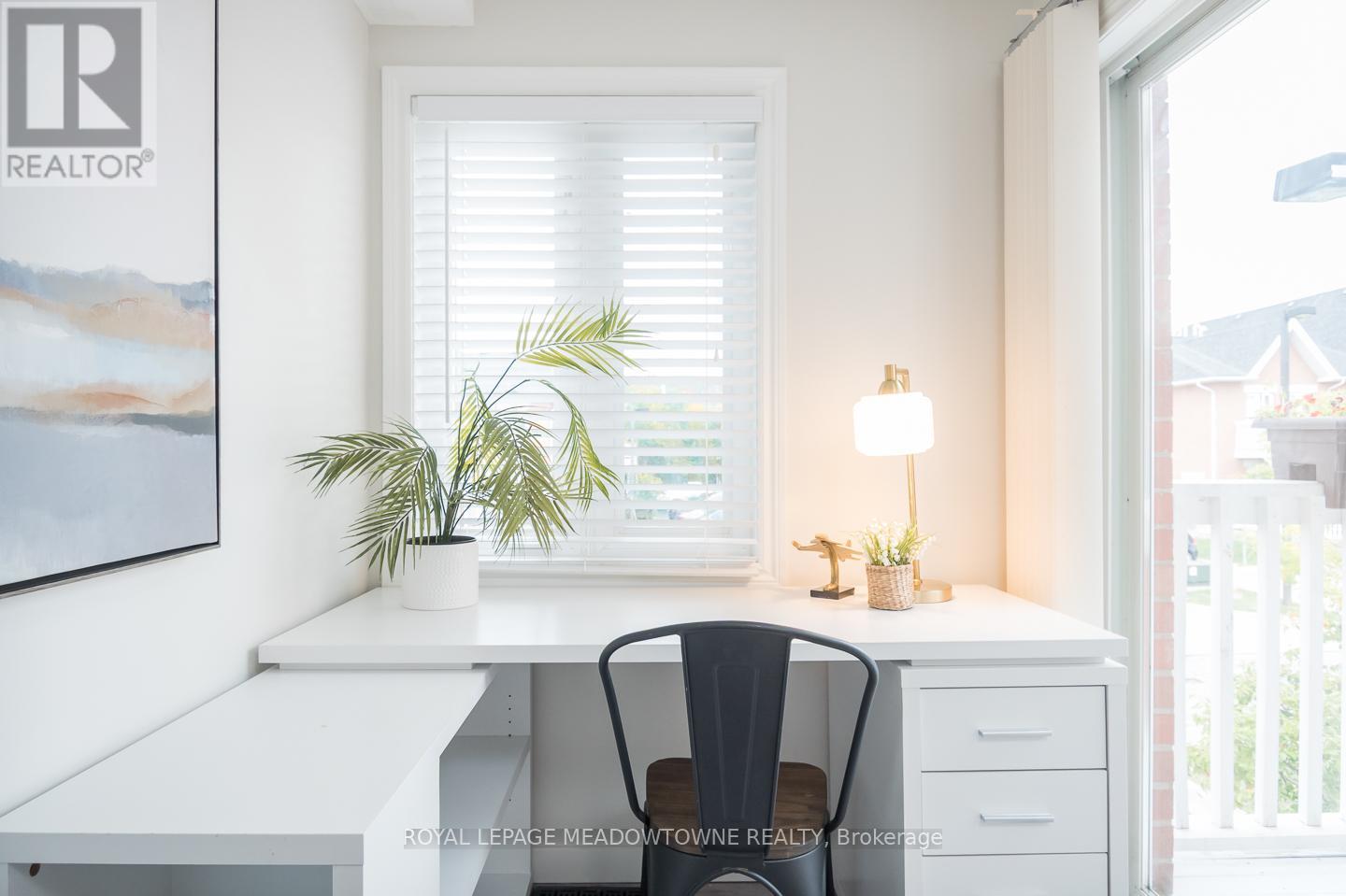 302 - 1701 Lampman Avenue, Burlington, Ontario  L7L 6R7 - Photo 20 - W12495102