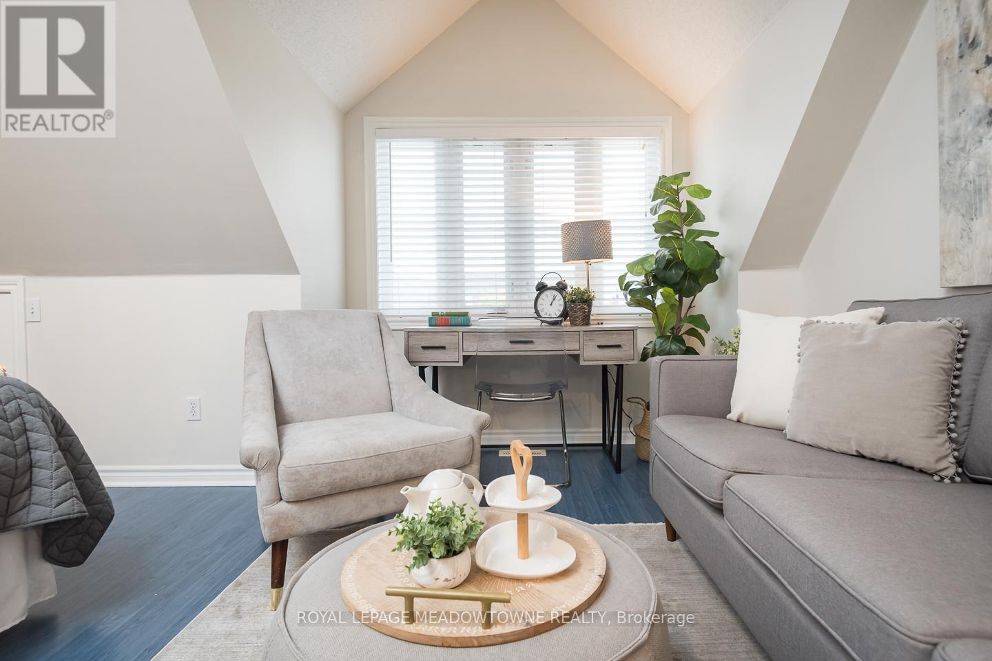 302 - 1701 Lampman Avenue, Burlington, Ontario  L7L 6R7 - Photo 30 - W12495102