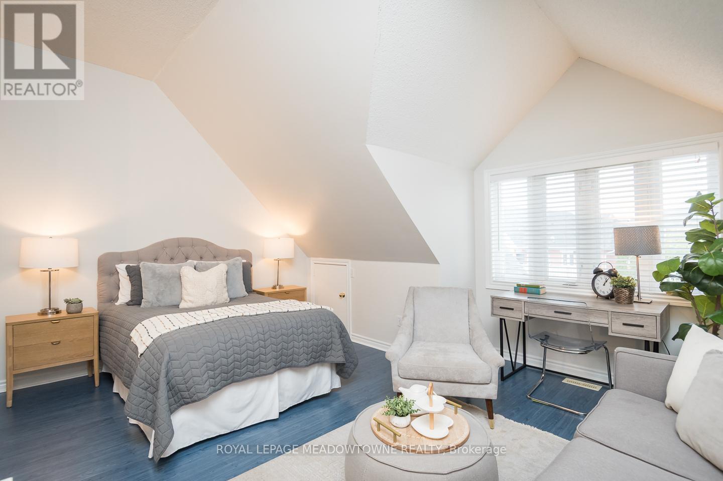 302 - 1701 Lampman Avenue, Burlington, Ontario  L7L 6R7 - Photo 31 - W12495102