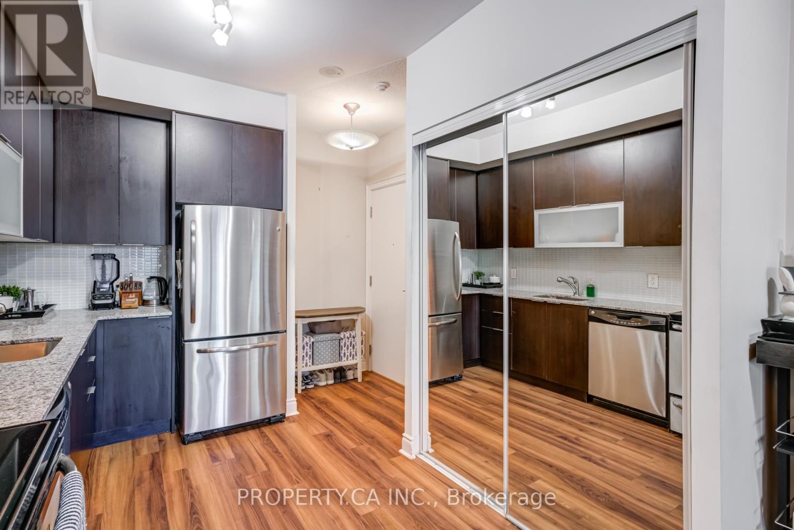 406 - 16 Brookers Lane, Toronto, Ontario  M8V 0A5 - Photo 9 - W12495124