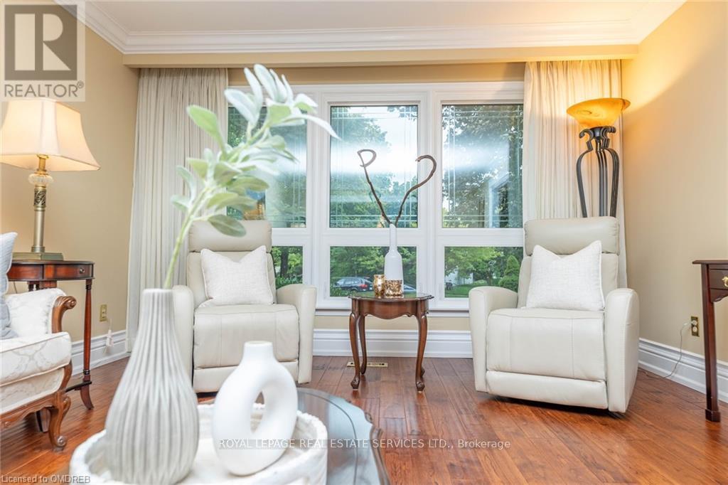 2123 Kawartha Crescent, Mississauga (Sheridan), Ontario  L5H 3P8 - Photo 10 - W12495128