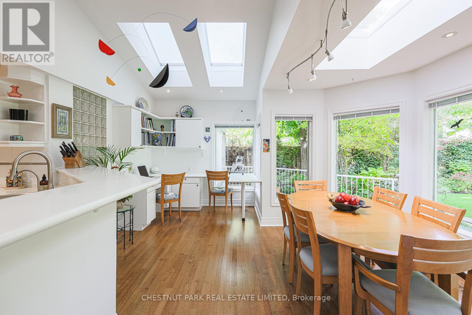 4 Cheltenham Court, Brampton, Ontario  L6W 1J3 - Photo 14 - W12495132