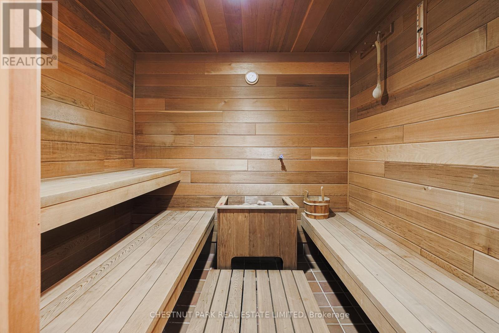 4 Cheltenham Court, Brampton, Ontario  L6W 1J3 - Photo 31 - W12495132