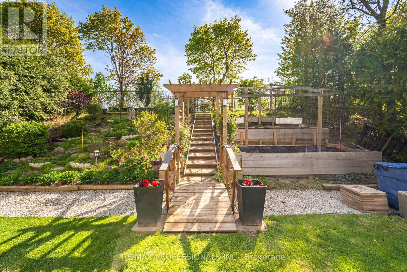 52 Lorraine Crescent, Brampton, Ontario  L6S 2R7 - Photo 44 - W12495186