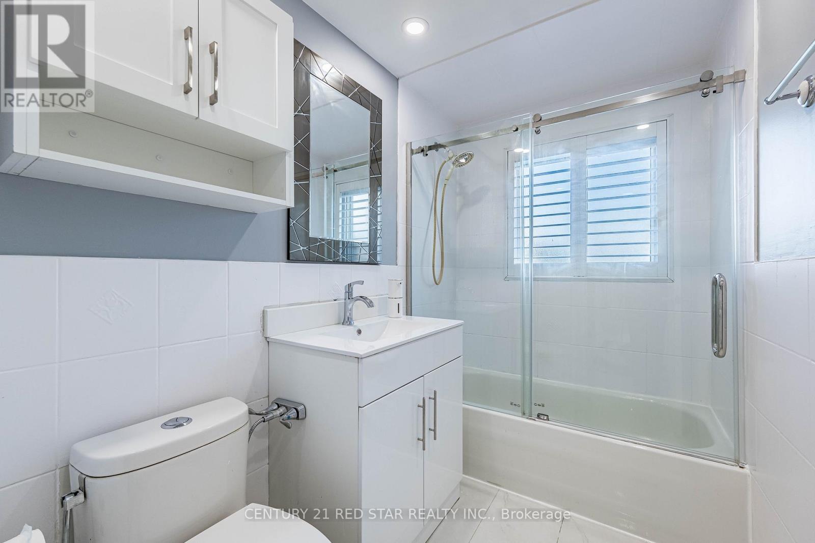 3 Flamingo Crescent, Brampton, Ontario  L6T 2G4 - Photo 28 - W12495212