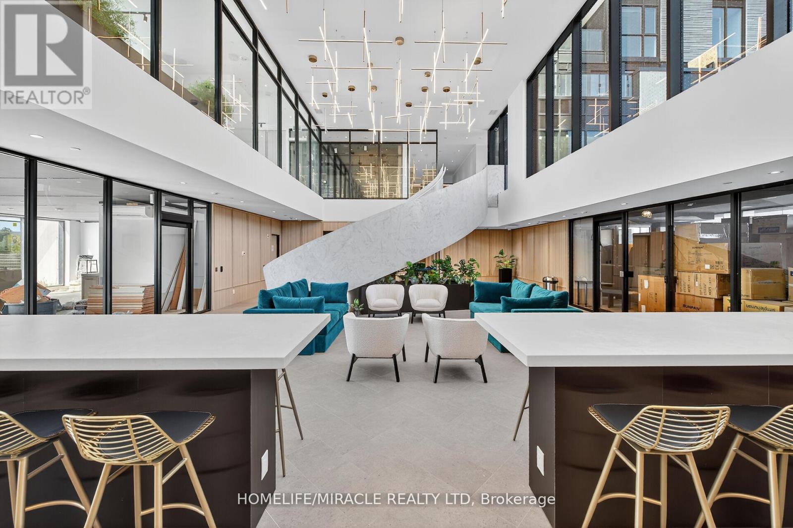 3079 Trafalgar Road, Oakville, Ontario  L6H 8C5 - Photo 12 - W12495232