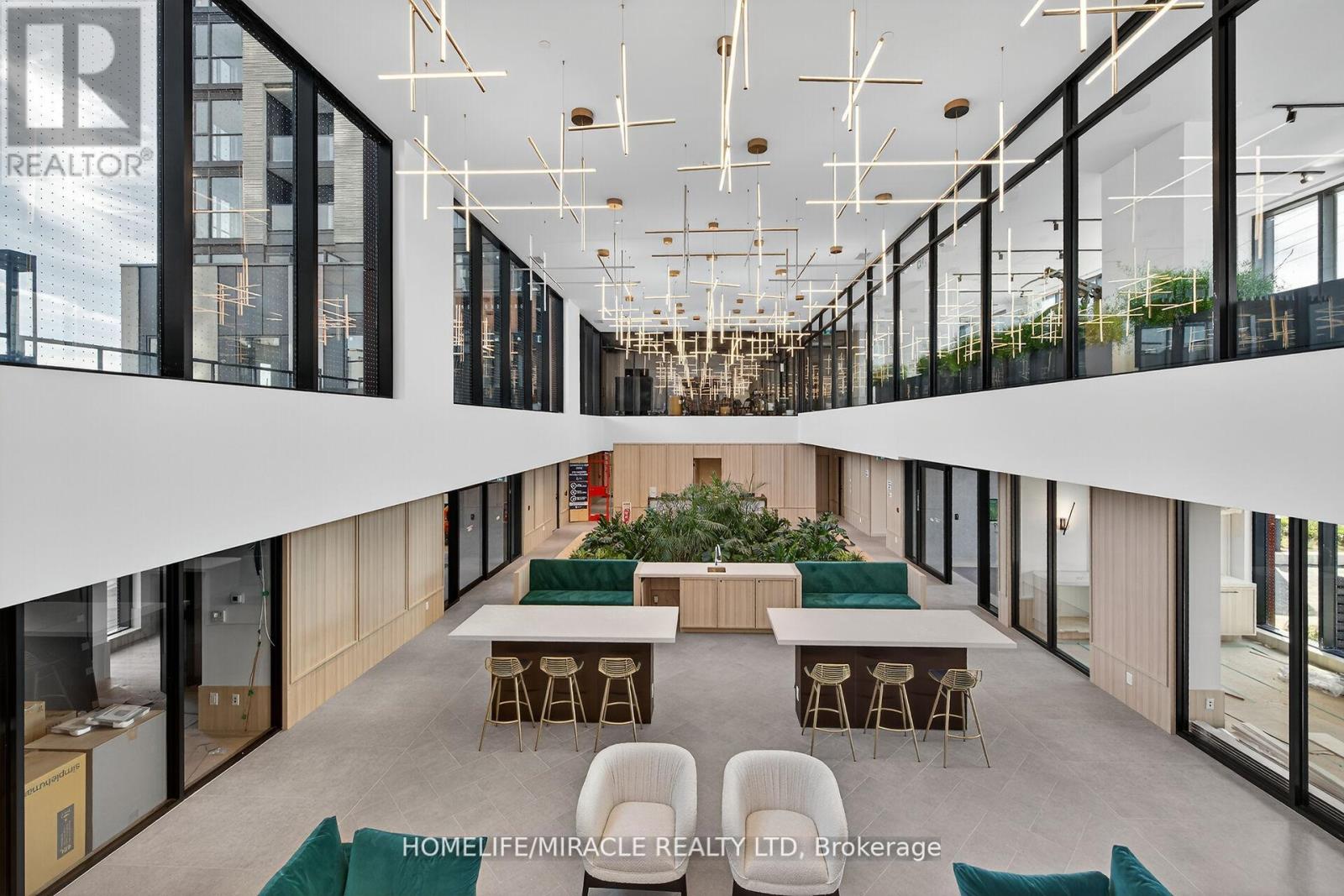 3079 Trafalgar Road, Oakville, Ontario  L6H 8C5 - Photo 17 - W12495232