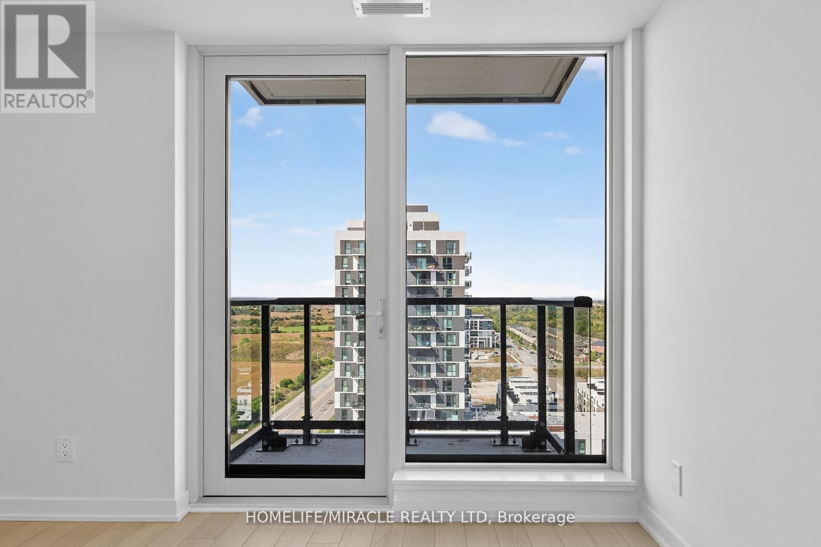 3079 Trafalgar Road, Oakville, Ontario  L6H 8C5 - Photo 35 - W12495232