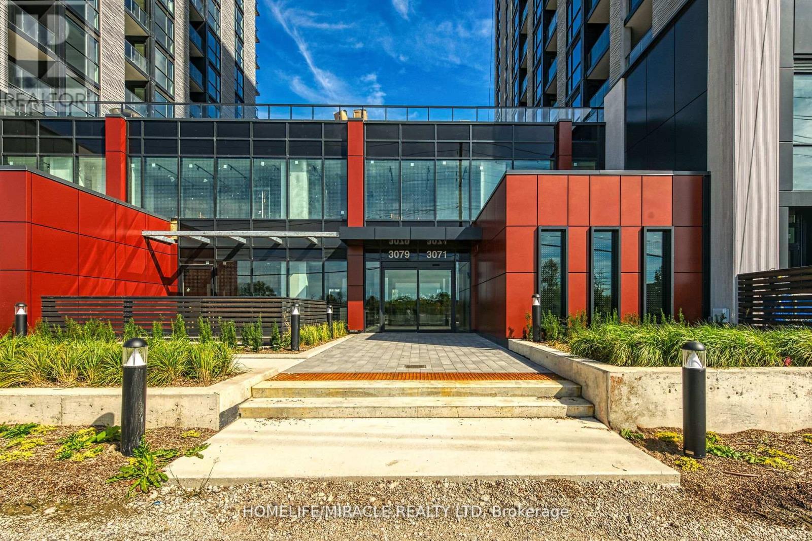 3079 Trafalgar Road, Oakville, Ontario  L6H 8C5 - Photo 8 - W12495232