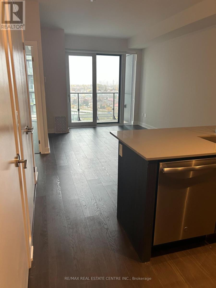 912 - 430 Square One Drive, Mississauga, Ontario  L5B 0L6 - Photo 6 - W12495236