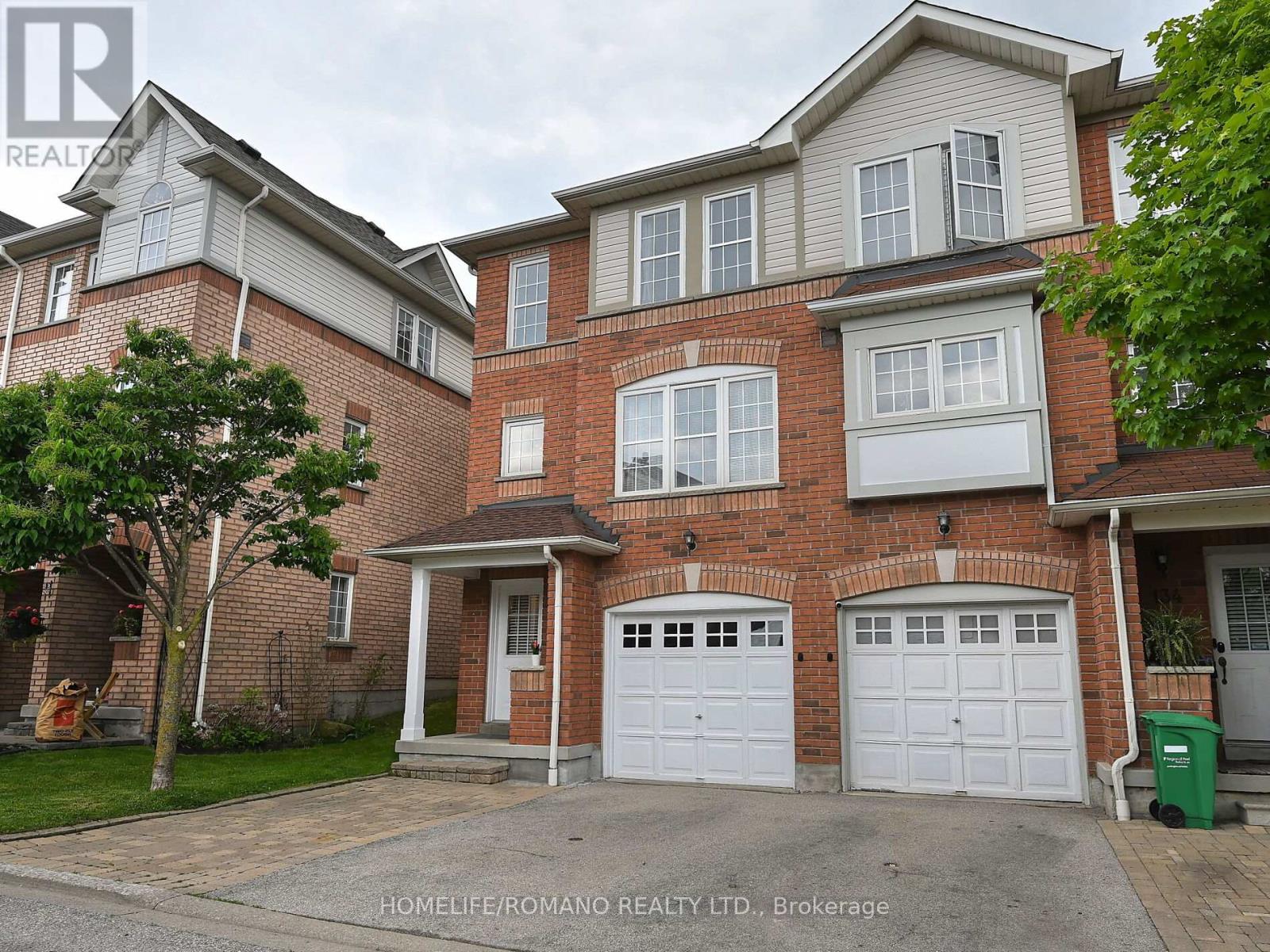 132 - 3030 Breakwater Court, Mississauga (Cooksville), Ontario  L5B 4N5 - Photo 2 - W12495238