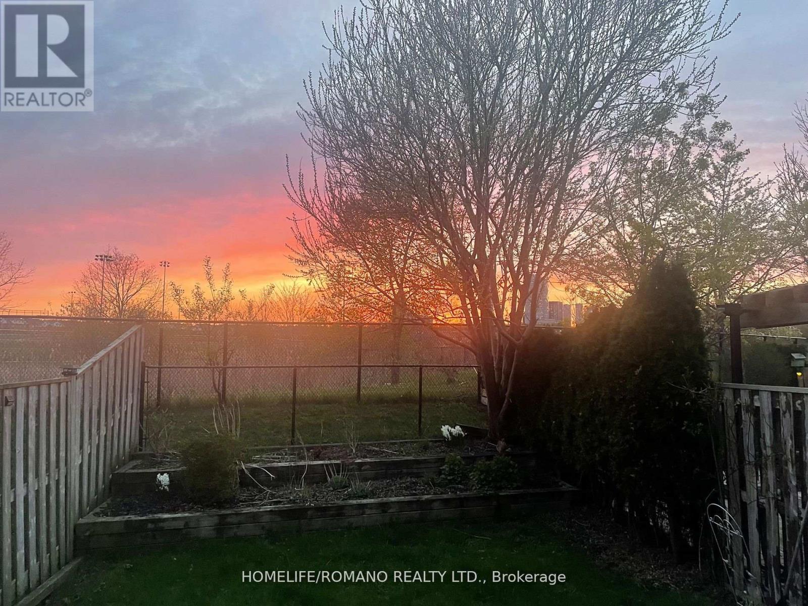 132 - 3030 Breakwater Court, Mississauga (Cooksville), Ontario  L5B 4N5 - Photo 50 - W12495238