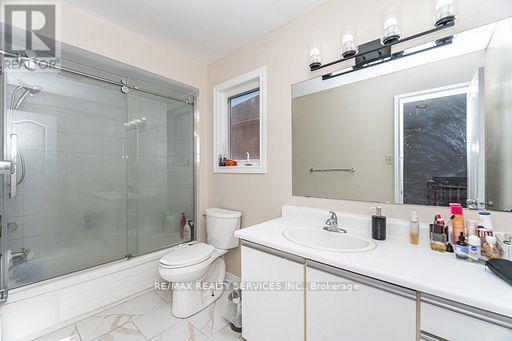 120 Leeward Drive, Brampton, Ontario  L6S 5V9 - Photo 34 - W12495240