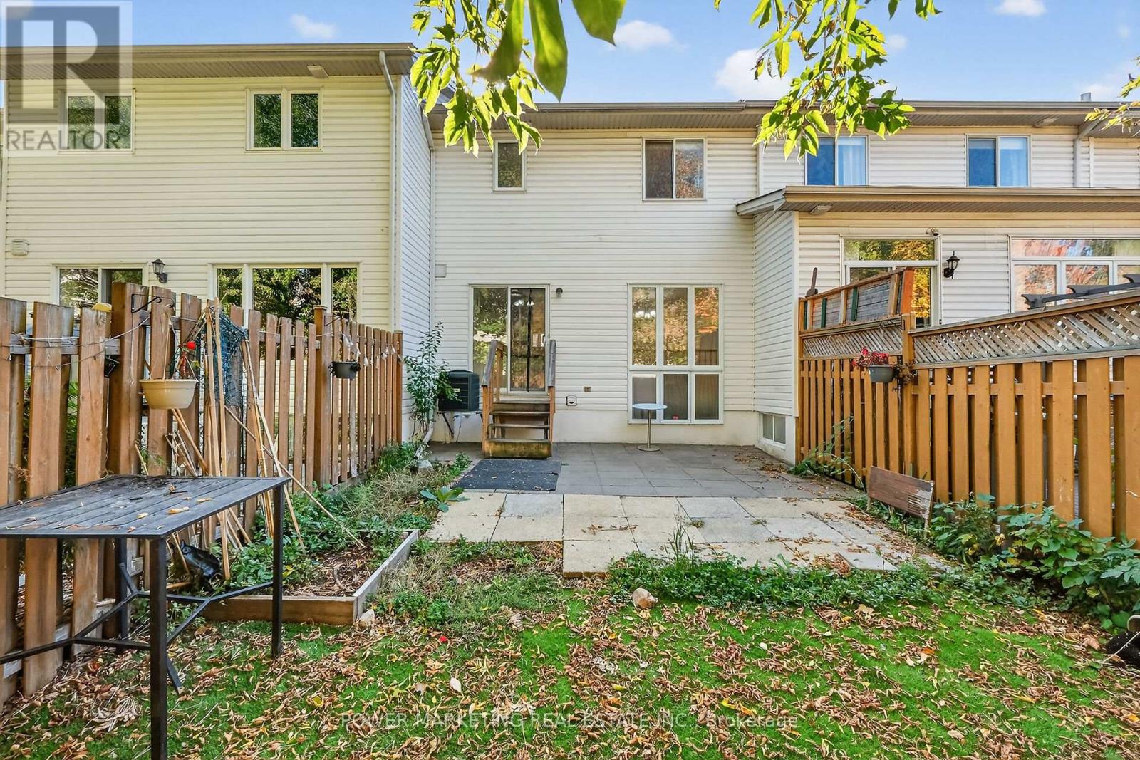 9 Carwood Circle E, Ottawa, Ontario  K1K 4V4 - Photo 40 - X12458448