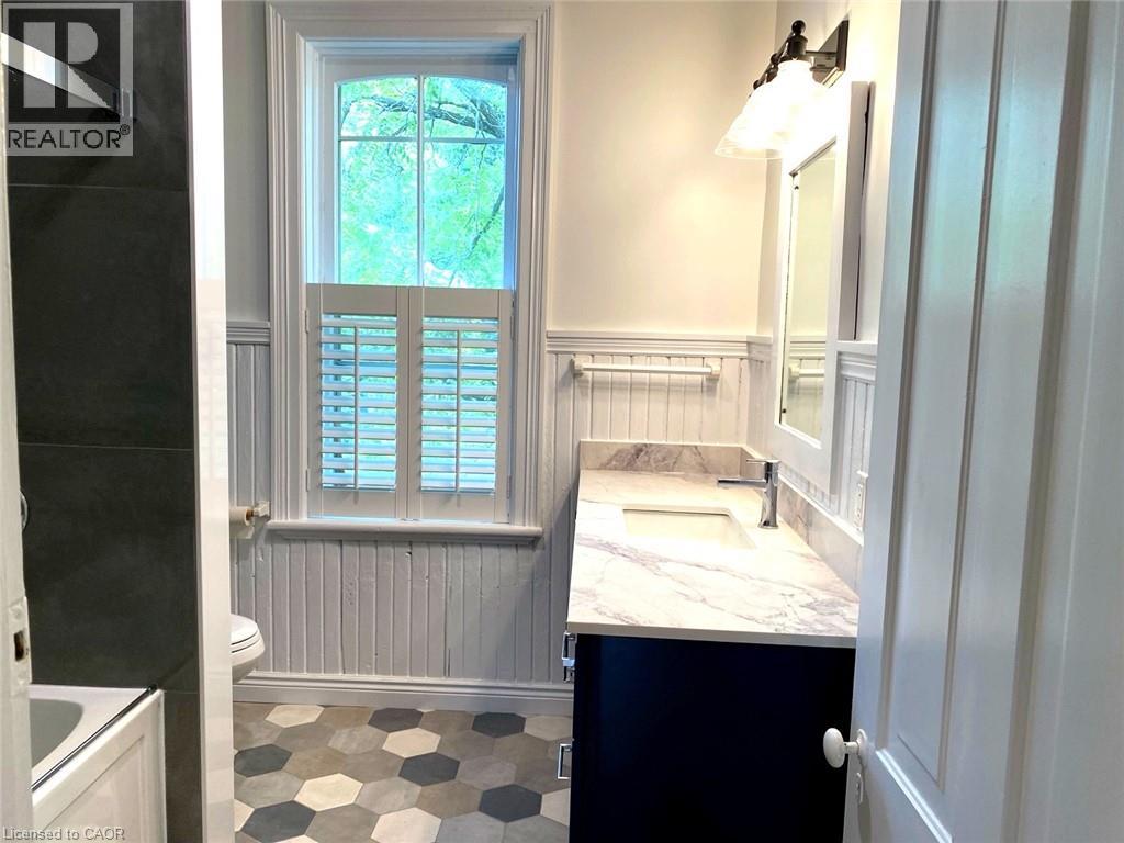 81 St George Street, Kitchener, Ontario  N2G 2T1 - Photo 14 - 40766538