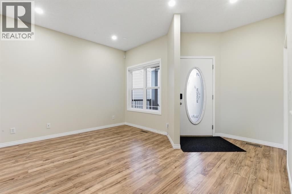 64 Cougarstone Square Sw, Calgary, Alberta  T3H 5J4 - Photo 4 - A2262348