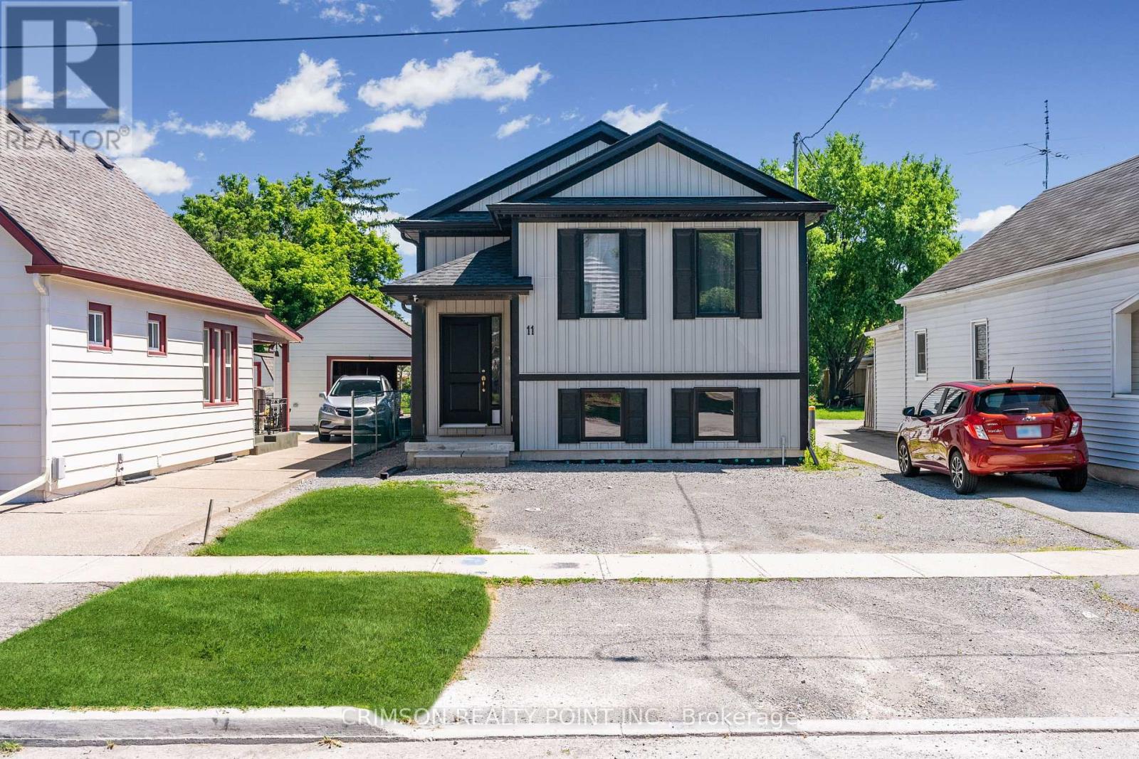 11 EDITH STREET, St. Catharines, Ontario