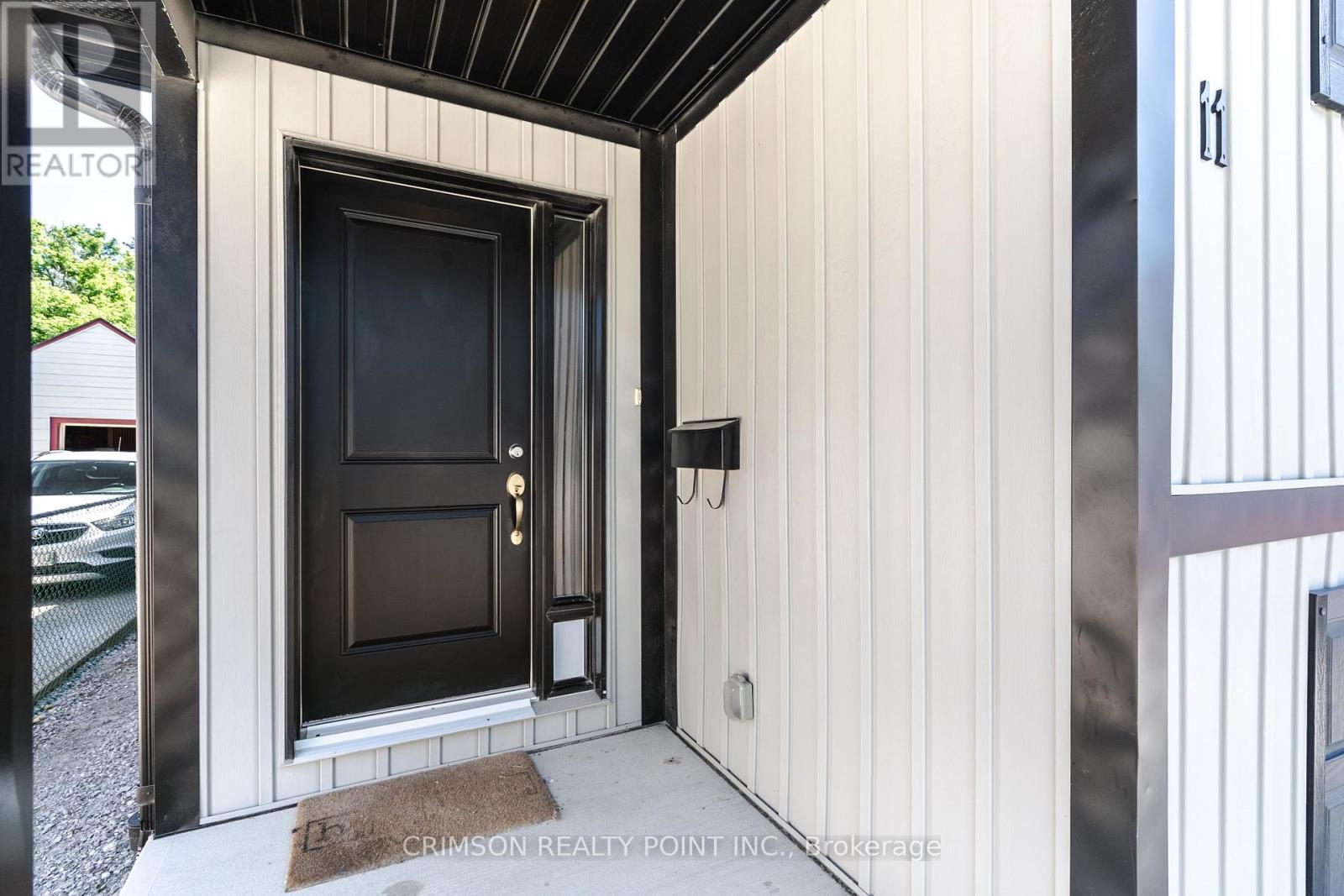 11 Edith Street, St. Catharines, Ontario  L2S 2P6 - Photo 2 - X12494964