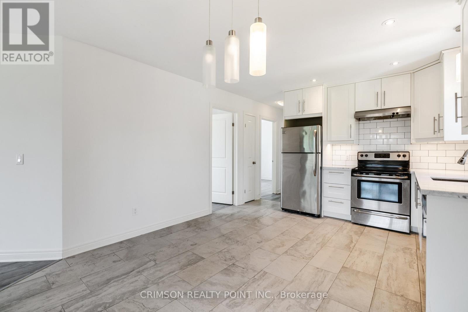 11 Edith Street, St. Catharines, Ontario  L2S 2P6 - Photo 5 - X12494964