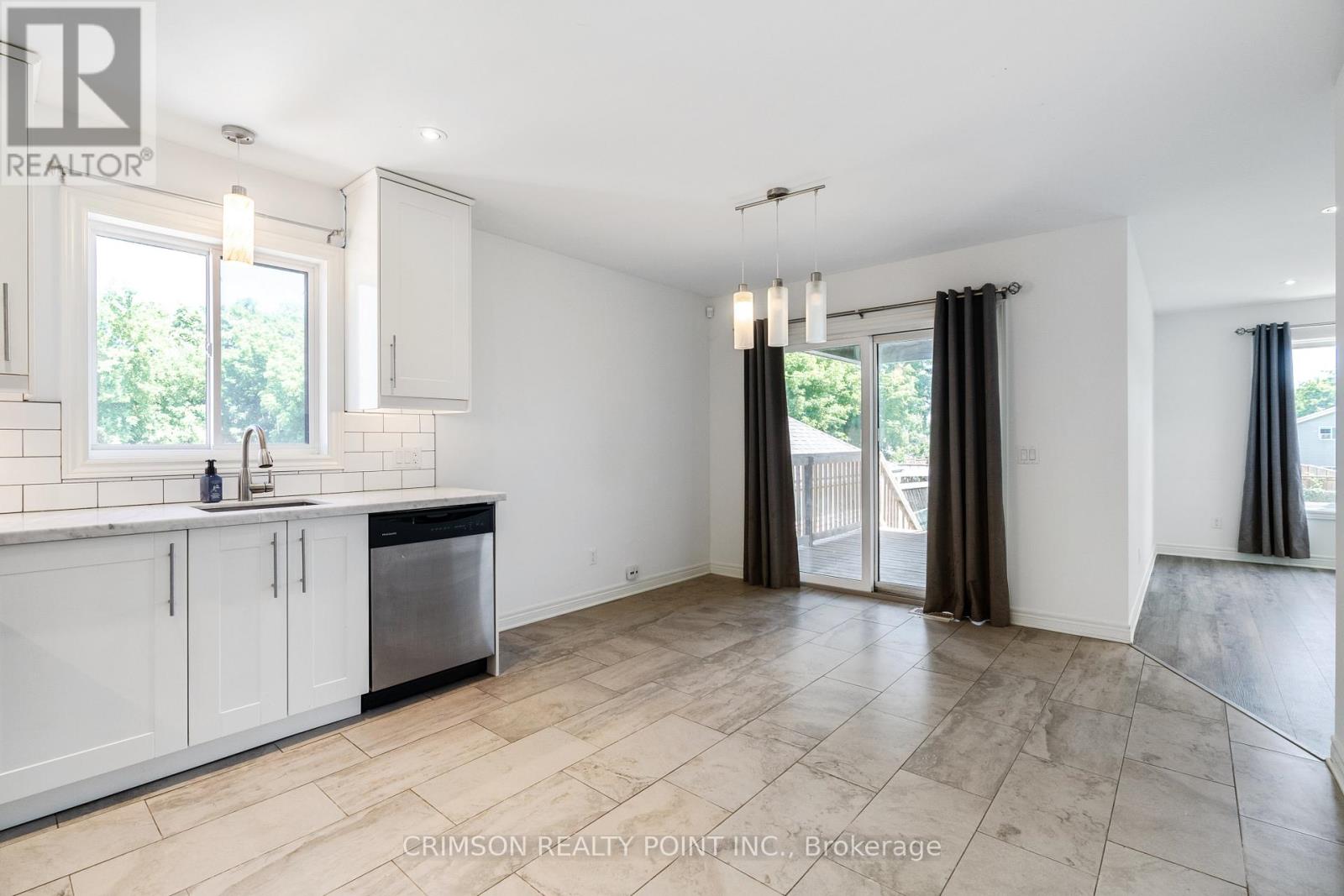 11 Edith Street, St. Catharines, Ontario  L2S 2P6 - Photo 6 - X12494964