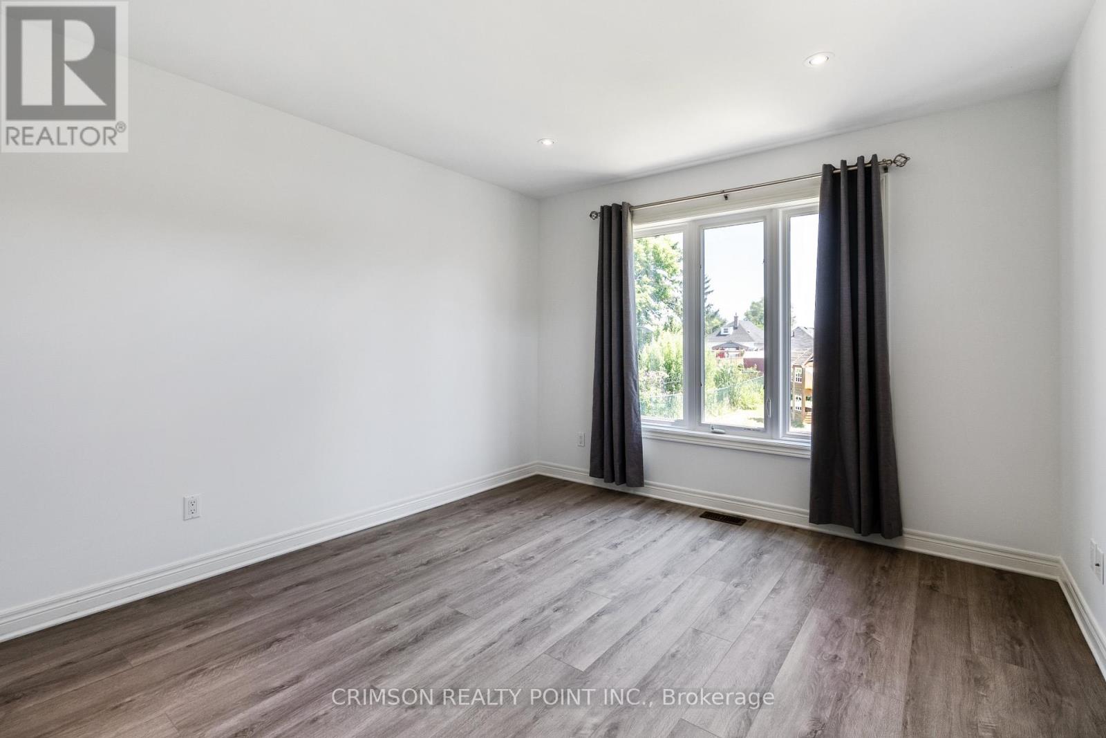 11 Edith Street, St. Catharines, Ontario  L2S 2P6 - Photo 7 - X12494964