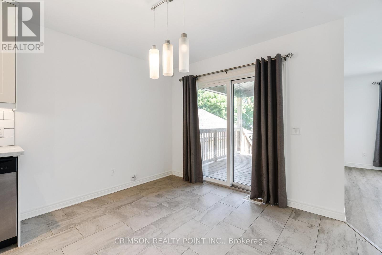 11 Edith Street, St. Catharines, Ontario  L2S 2P6 - Photo 9 - X12494964