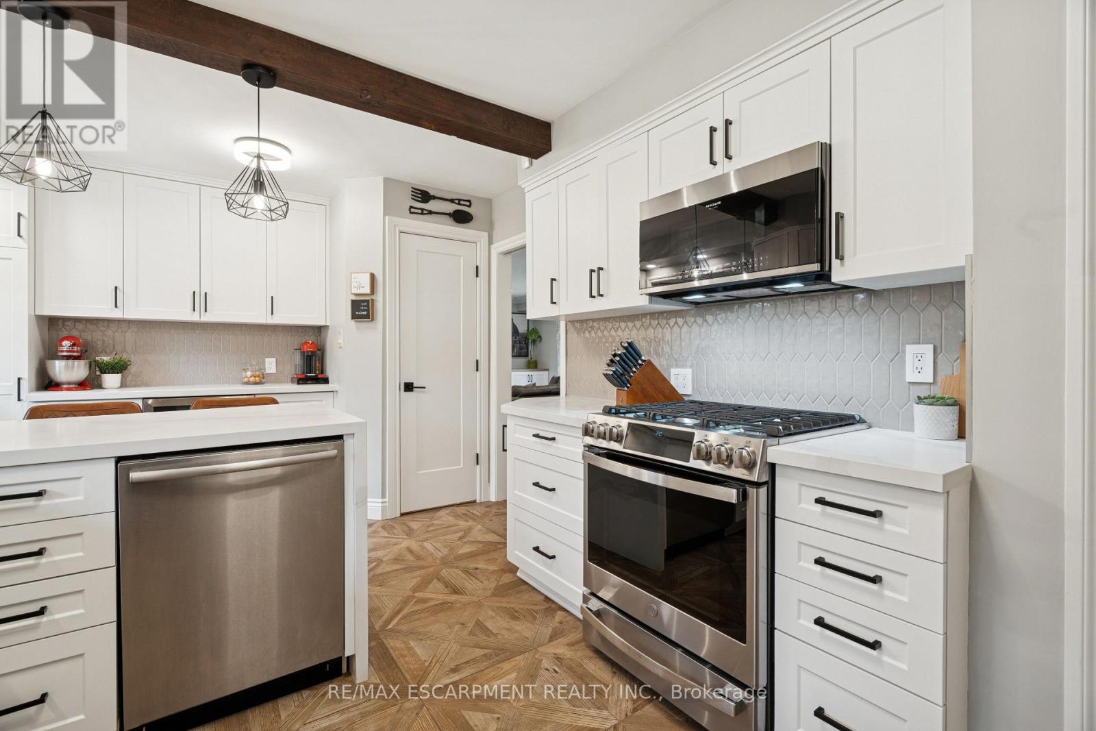 6 Beech Street, Guelph/eramosa, Ontario  N1H 6J3 - Photo 15 - X12495040